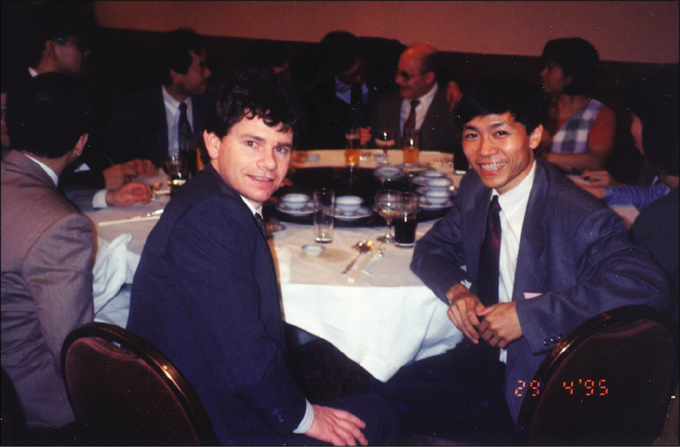 Greg Bain (Australia) and PC Ho at the Hong Kong Hand Society meeting in 1995. Courtesy PC Ho.
